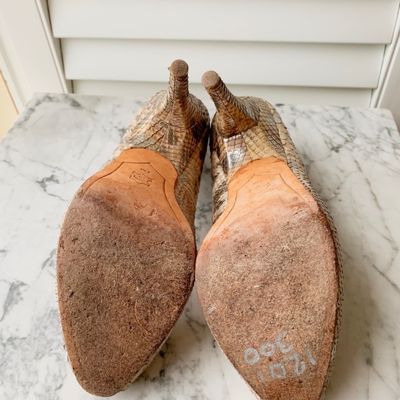 Joan & David High Heel Shoes - Picture 6 of 7